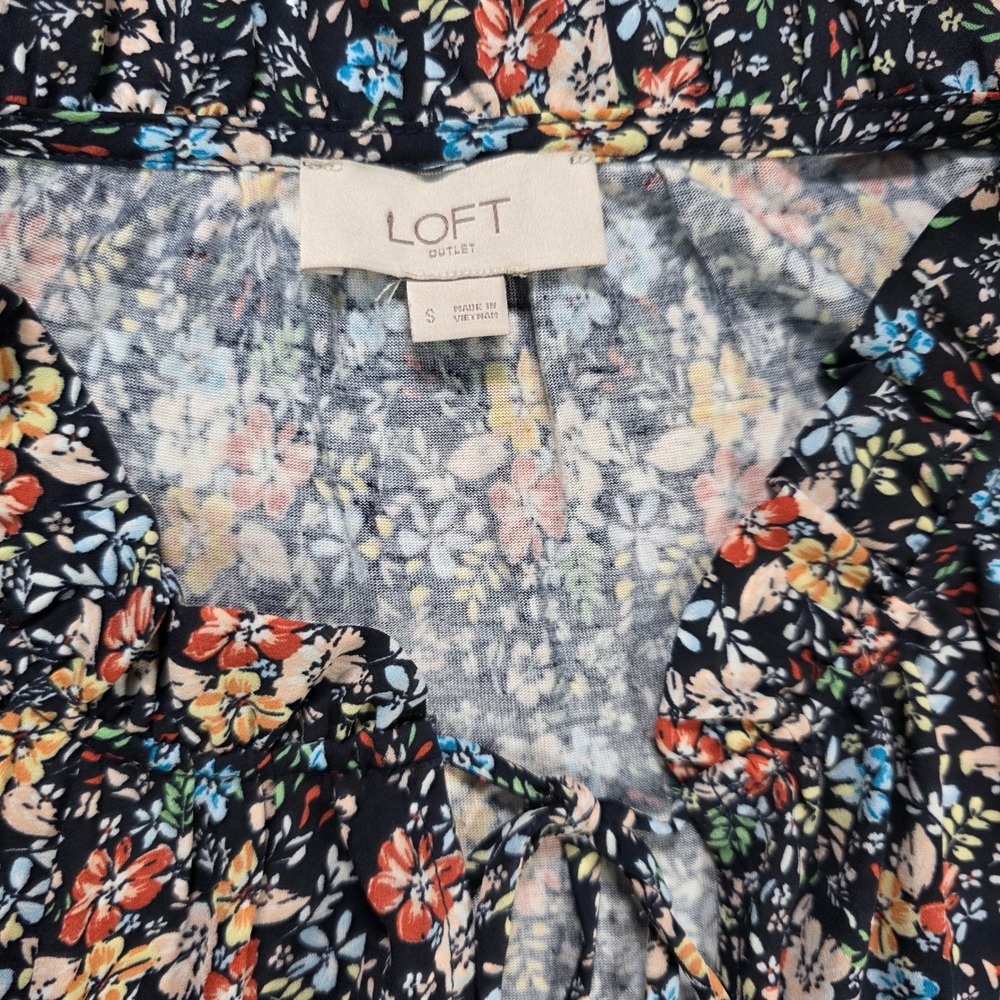 LOFT Outlet Womens Small Floral Ruffle Tie Neck Blouse Black Multi Long Sleeve - Picture 2 of 7